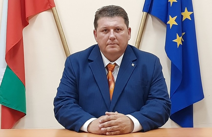 23 юни - професионален празник на служителите от българската държавна администрация