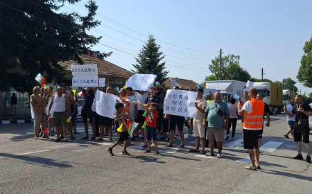 Жители на три добрички села излязоха на протест заради системна липса на вода