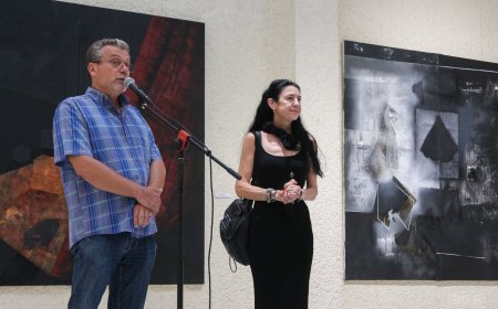 Изложбата „Изток – Запад“ на проф. д-р Мартина Караиванова представена в Художествена галерия – Добрич