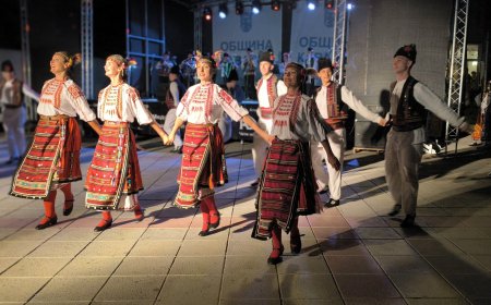 Ансамбъл „Добруджа“ с магично фолклорно представление в Каварна