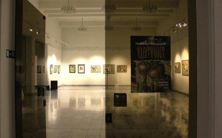 Николай Ханзъров представи изложбата „Идентичност“ в Художествена галерия – Добрич