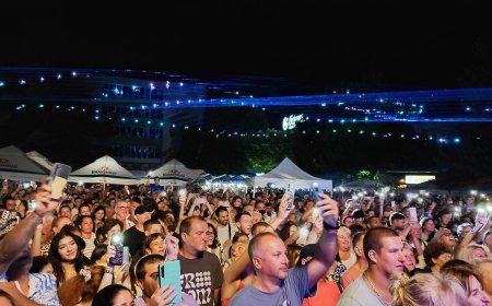 Каварна закри Седмицата на морето с грандиозен концерт и пълен площад