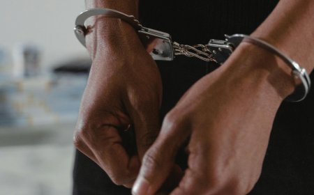 Двама задържани в Добрич с амфетамини