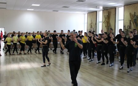 Млади хора от три фолклорни области се срещнаха в Добрич
