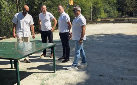 Оглед на спортните площадки в Добрич