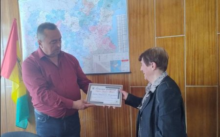 Бивша  учителка дари наградата си на здравната служба на с. Кардам
