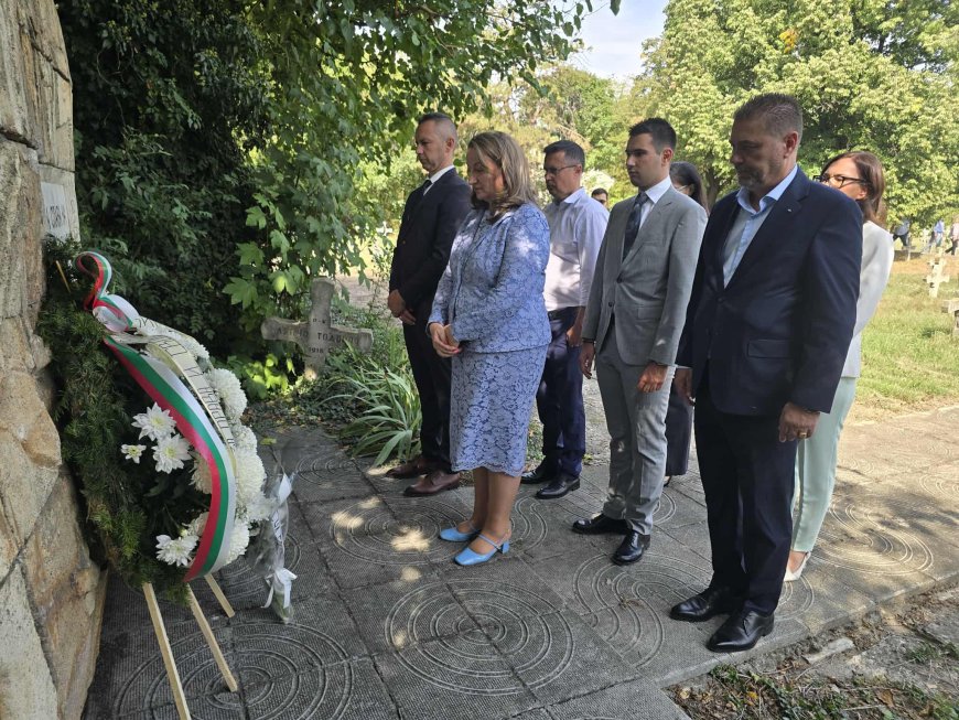Деница Сачева : 7 септември е урок за значимостта на идеалите