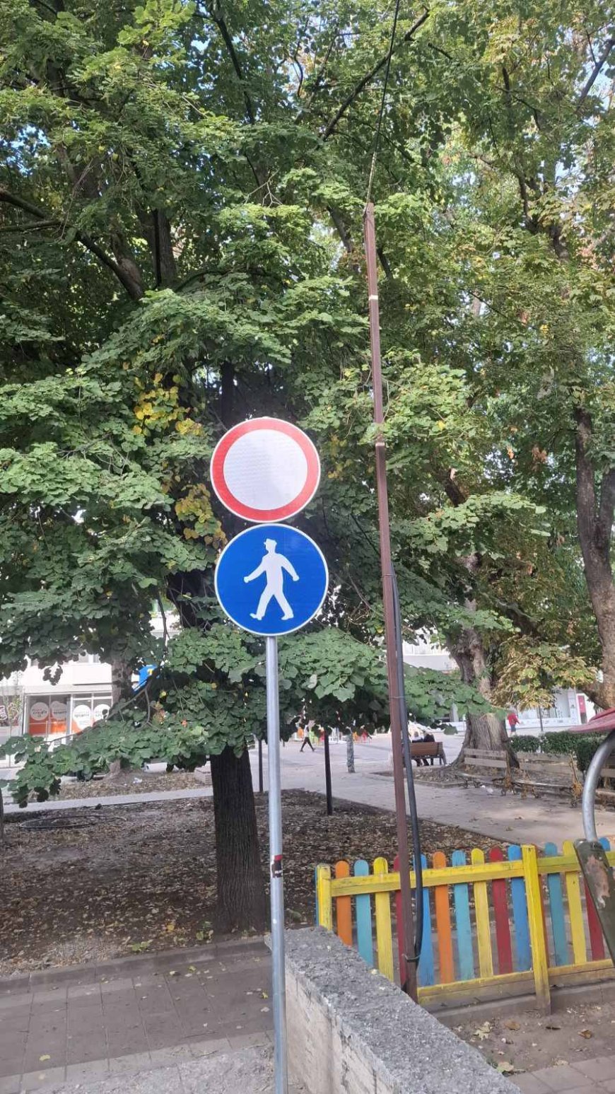 В Добрич започва поставяне на знаци, които забраняват движението на тротинетки