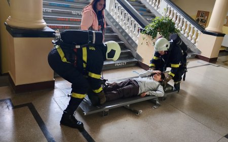 Учебна евакуация при земетресение и възникнал пожар се проведе в ОУ „Йордан Йовков“ в Каварна