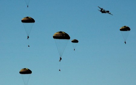 Днес е Денят на военните парашутисти от българската армия