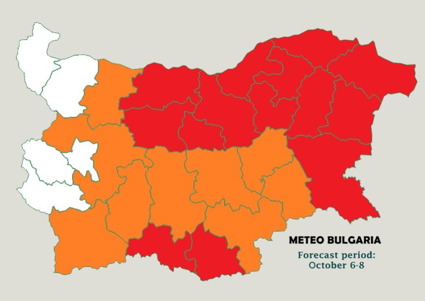Предупреждение: Червен код за обилни валежи в област Добрич за утре (7 октомври)