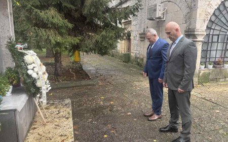 Ръководството на ОД МВР Добрич почете паметта на загиналите служители на полицията