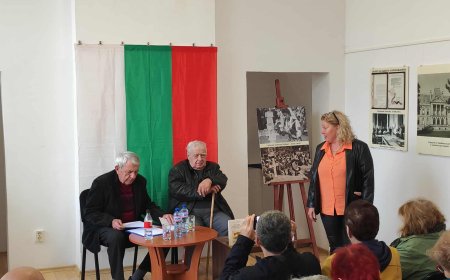 В Балчик представиха книгите на Георги Казанджиев