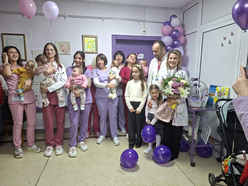 Екипът на Неонатологията и бивши пациенти на отделението с вълнуваща среща в Световния ден на недоносените деца