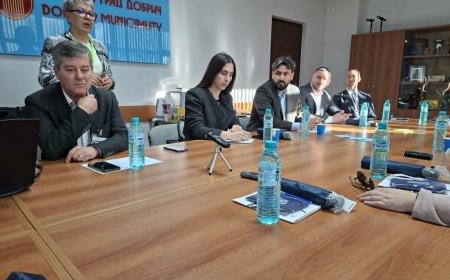 12 българи получават средства по проекта "Аз избирам България"