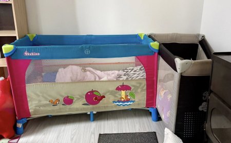 Децата в приемните семейства от община Добричка с коледни подаръци от кмета