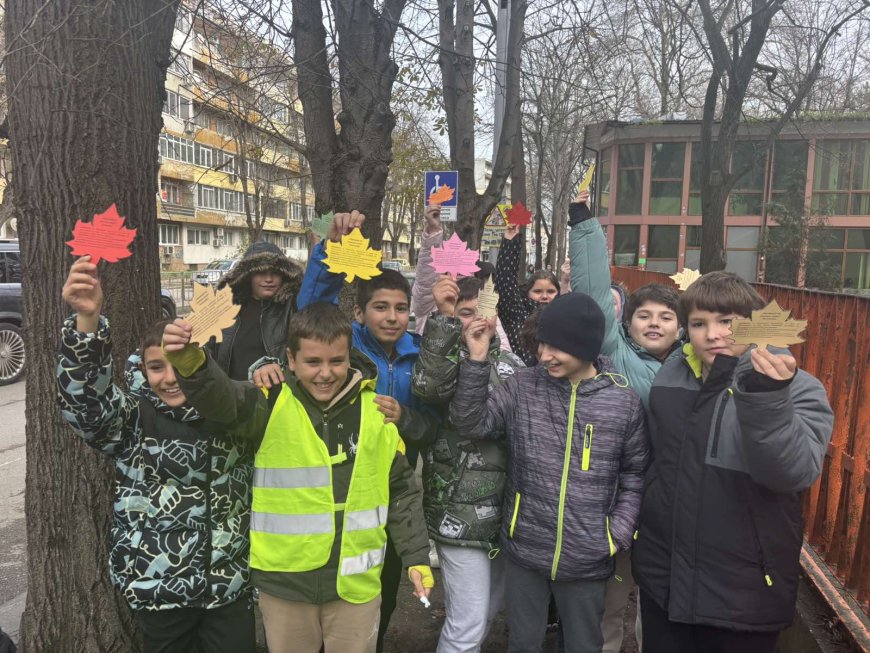 Съвместна инициатива за безопасност на пътя между полицаи и ученици се проведе в Добрич