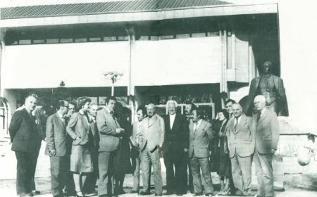 103 години от рождението на Ивайло Петров