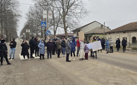 Недоволни жители на кв. Рилци блокираха движението по главния път от Добрич за Силистра