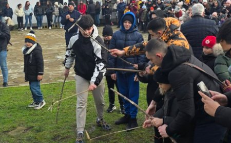 Кукери наричаха за здраве на Сирни заговезни в Добрич