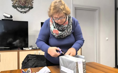 Отвориха кутията с дарения от мартенския благотворителен базар в Каварна