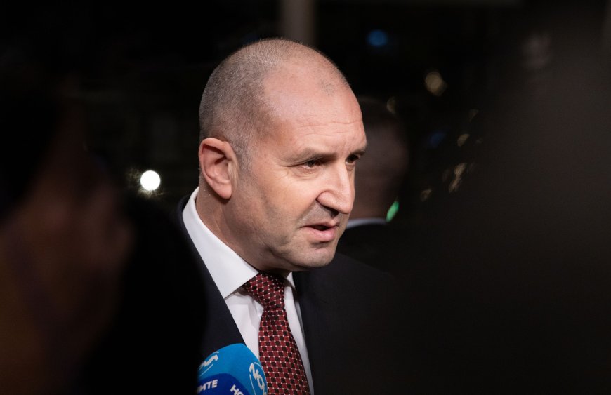 Румен Радев: Политическото статукво реши да ограничи възможностите на сънародниците ни зад граница да гласува