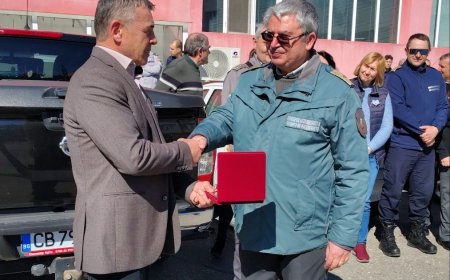Вой на сирени огласи двора на Пожарната в Добрич