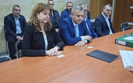 "Прогресивна България" регистрира листата си в РИК Добрич