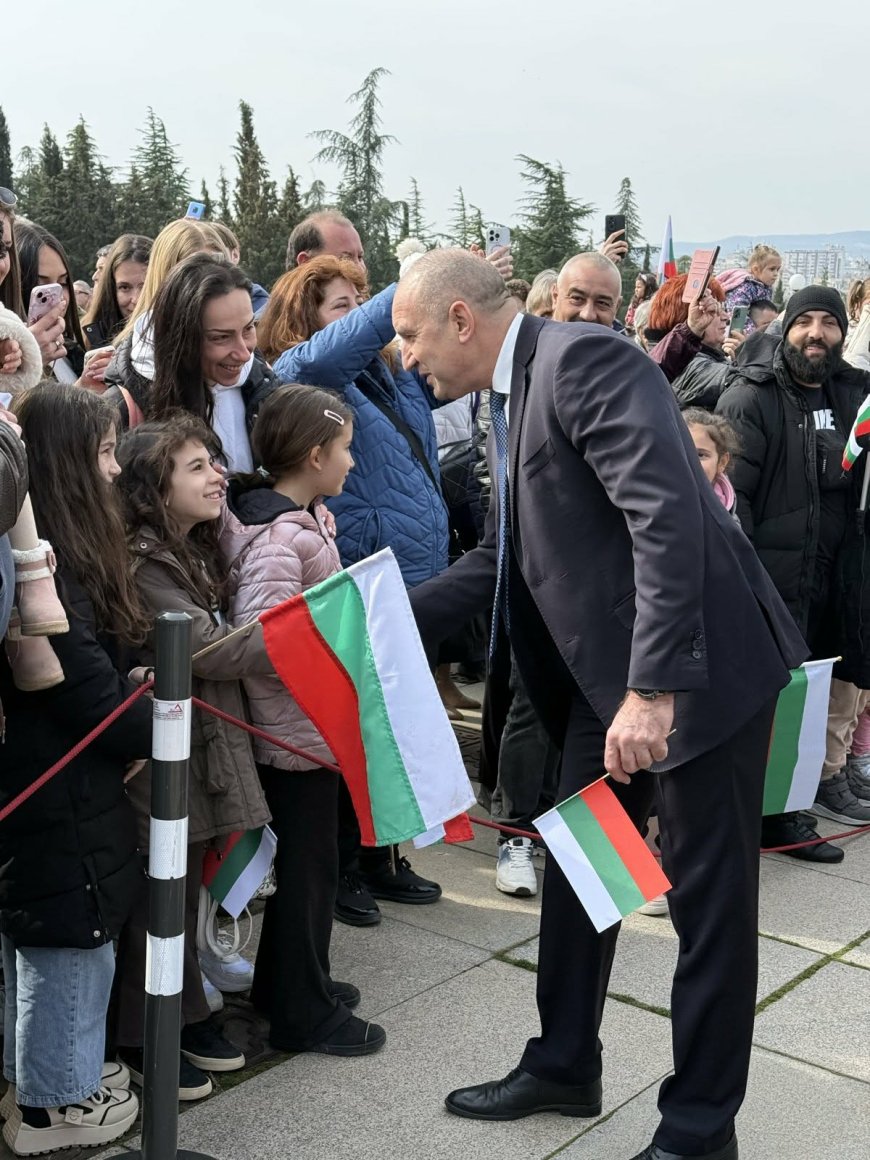 Румен Радев: Тръгваме на поход за бъдещето на България