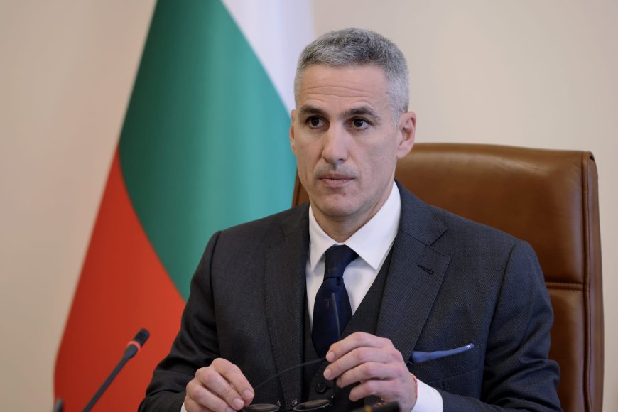 Андрей Гюров: България има достатъчни запаси от горива, няма да допуснем създаване на изкуствена паника сред гражданите