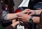 Задържаха трима при продажба на фалшиви парфюми в Балчик