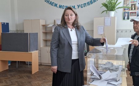 Деница Сачева: Демокрацията не е полиция и контрол, а участие на гражданите