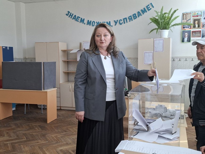 Деница Сачева: Демокрацията не е полиция и контрол, а участие на гражданите