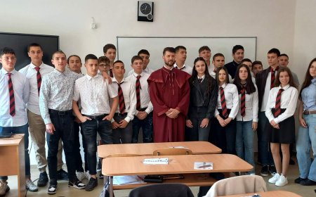 За „лесния начин да изгубиш себе си през наркотиците“ говори прокурор Даниел Илев с ученици
