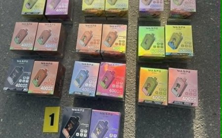 Над 640 л нелегална ракия и хиляди тютюневи изделия откриха митничари в обект край Балчик