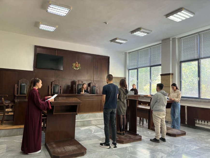 Окръжният съд в Добрич посрещна над 70 посетители в Деня на отворените врати