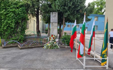 2 юни - Ден на Ботев и загиналите за совбодата и независимостта на България