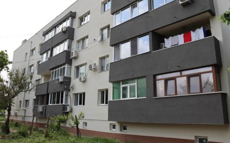 В Генерал Тошево приключи енергийното обновяване на жилищна сграда на ул. „Велико Маринов“ №4