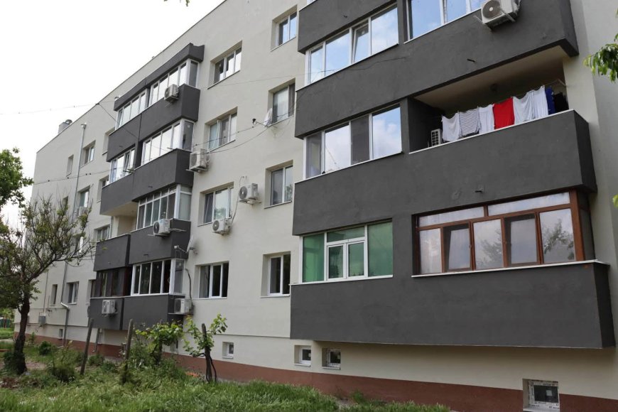 В Генерал Тошево приключи енергийното обновяване на жилищна сграда на ул. „Велико Маринов“ №4