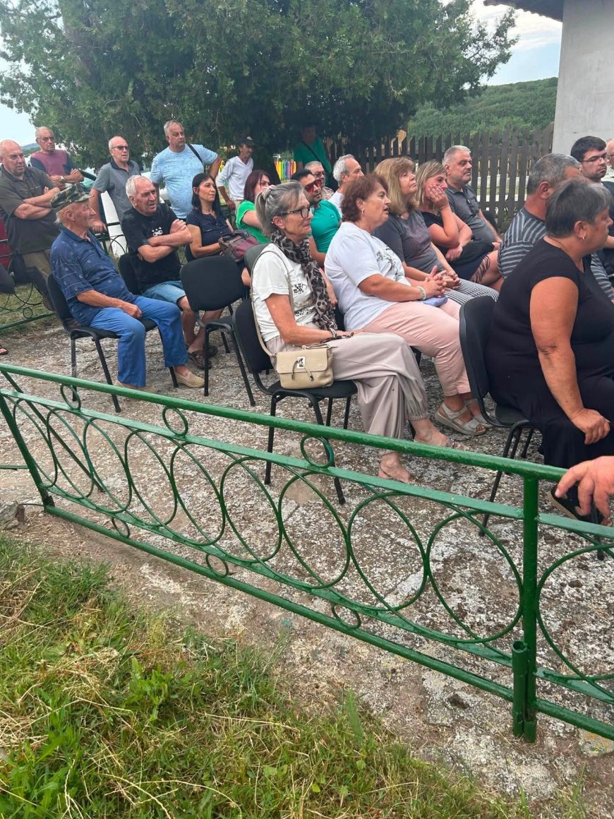 Соня Георгиева се срещна с жителите на село Дебрене