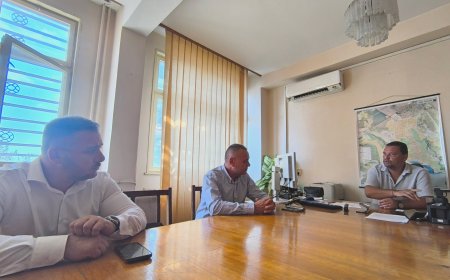 Областният управител проведе работна среща с началника на полицията в Балчик