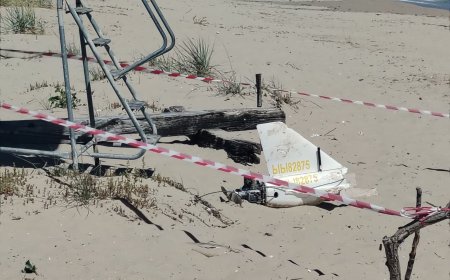 Част от дрон на плажа между Албена и Кранево