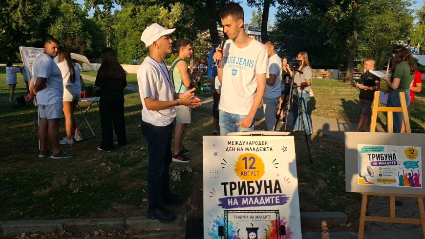Младежи в Добрич отбелязаха Международния ден на младежта с инициативи и работилници