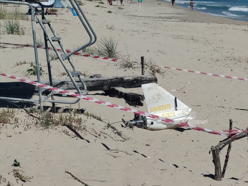 Част от дрон на плажа между Албена и Кранево
