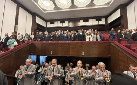 Тържествена заседание на Общинския съвет по повод празника на Добрич