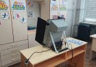 Изборният ден започна в спокойна обстановка
