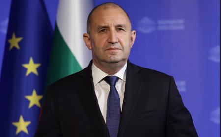 Румен Радев свиква извънредна среща заради два атакувани от дронове кораба в български води
