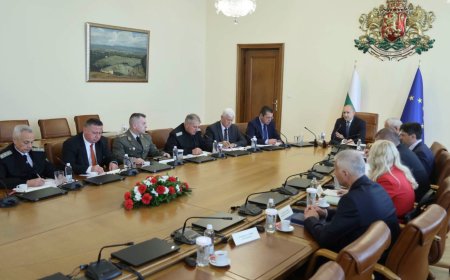 Спасителна операция продължава край Бяла, ранени моряци ще бъдат откарани във Варна