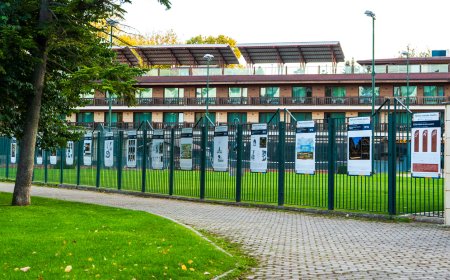 Изложба в парка на Добрич представя 15 идеи от конкурса „Детски гласове звънят“