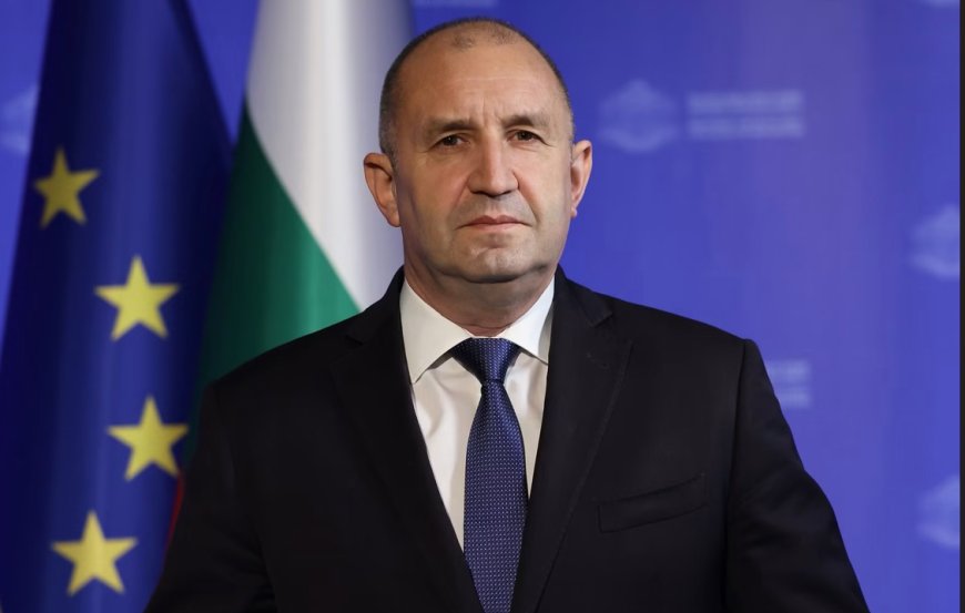 Румен Радев свиква извънредна среща заради два атакувани от дронове кораба в български води
